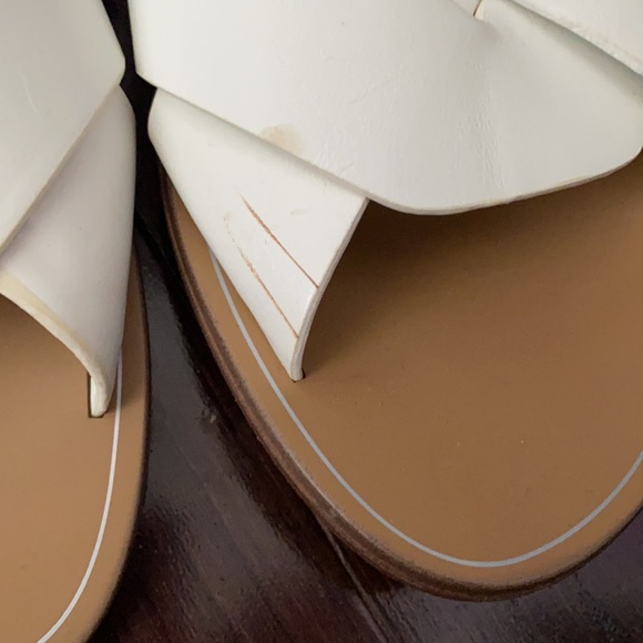 Bershka white slides - Picture 2 of 3